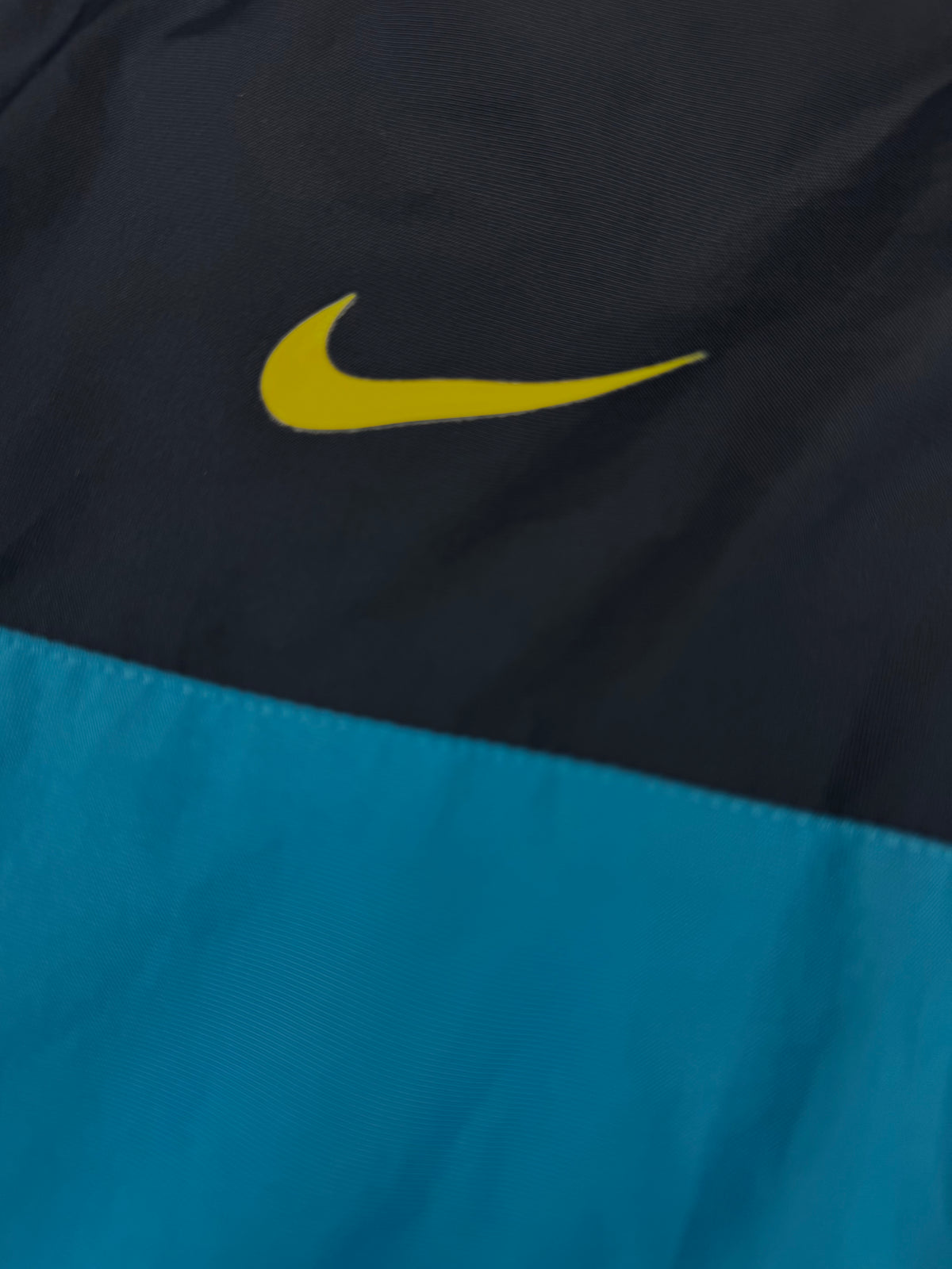 vintage Nike Fc Barcelona windbreaker {S}