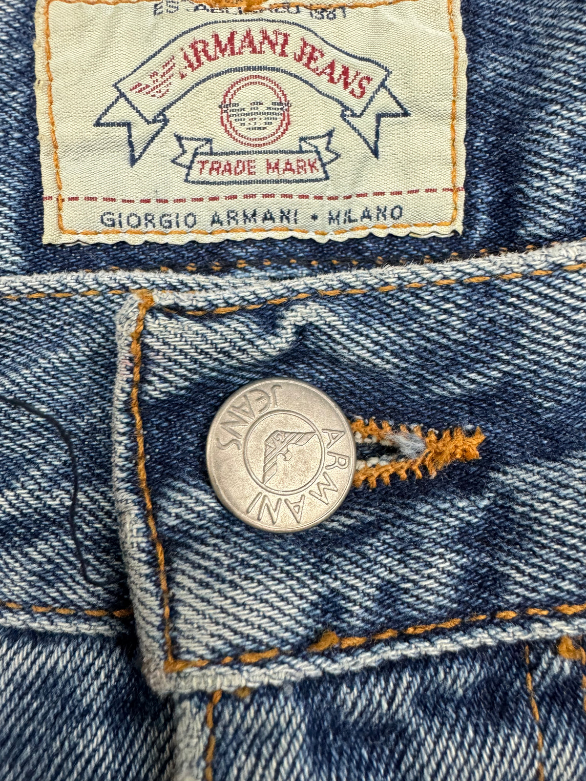vintage Armani jeans {M}