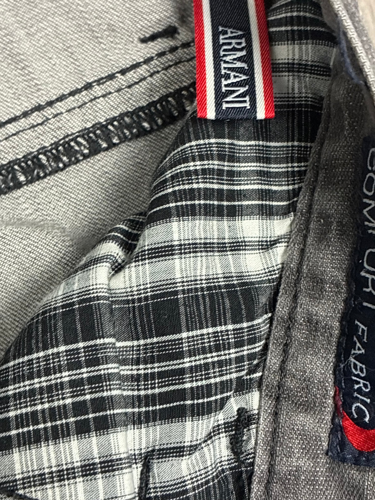 vintage Armani jeans {M}