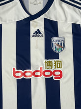 Cargar imagen en el visor de la galería, vintage Adidas West Bromwich Albion 2011-2012 home jersey {L}
