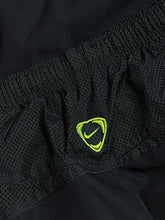 Lade das Bild in den Galerie-Viewer, vintage Nike Fc Barcelona trackpants {XL}

