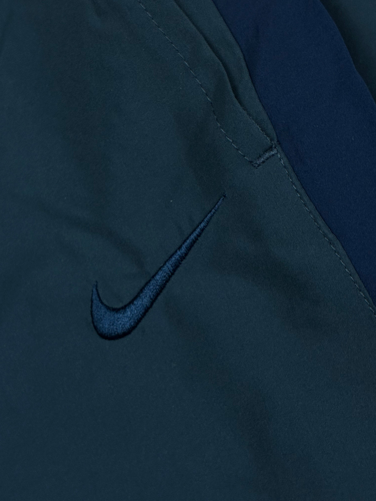 vintage Nike trackpants {M}