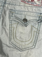 Lade das Bild in den Galerie-Viewer, vintage True Religion jeans {XXL}
