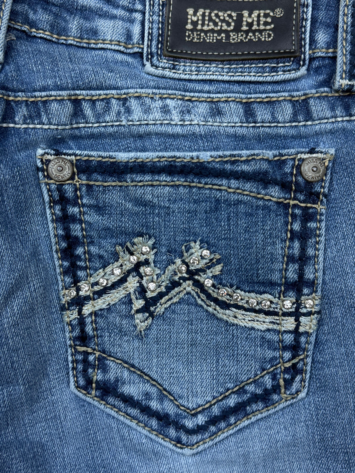 vintage Miss Me jeans {M}