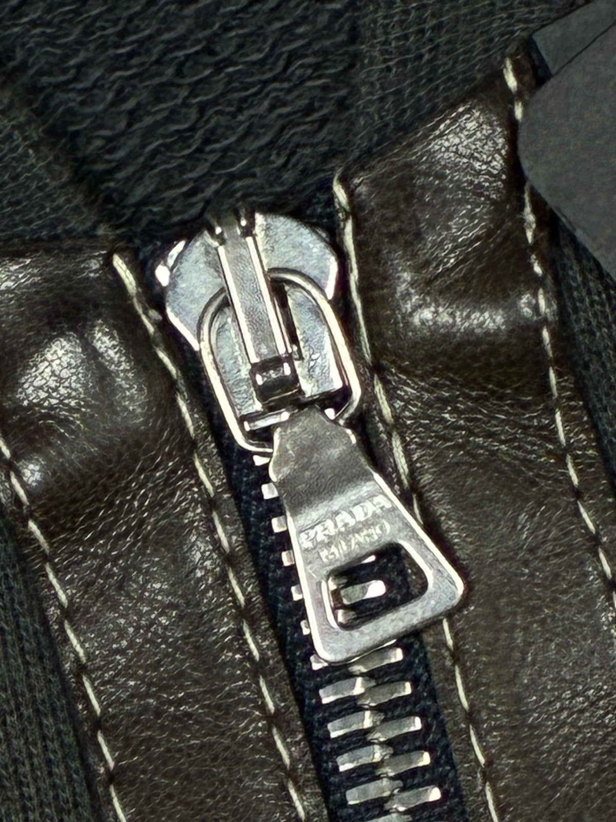 vintage Prada sweatjacket {L}