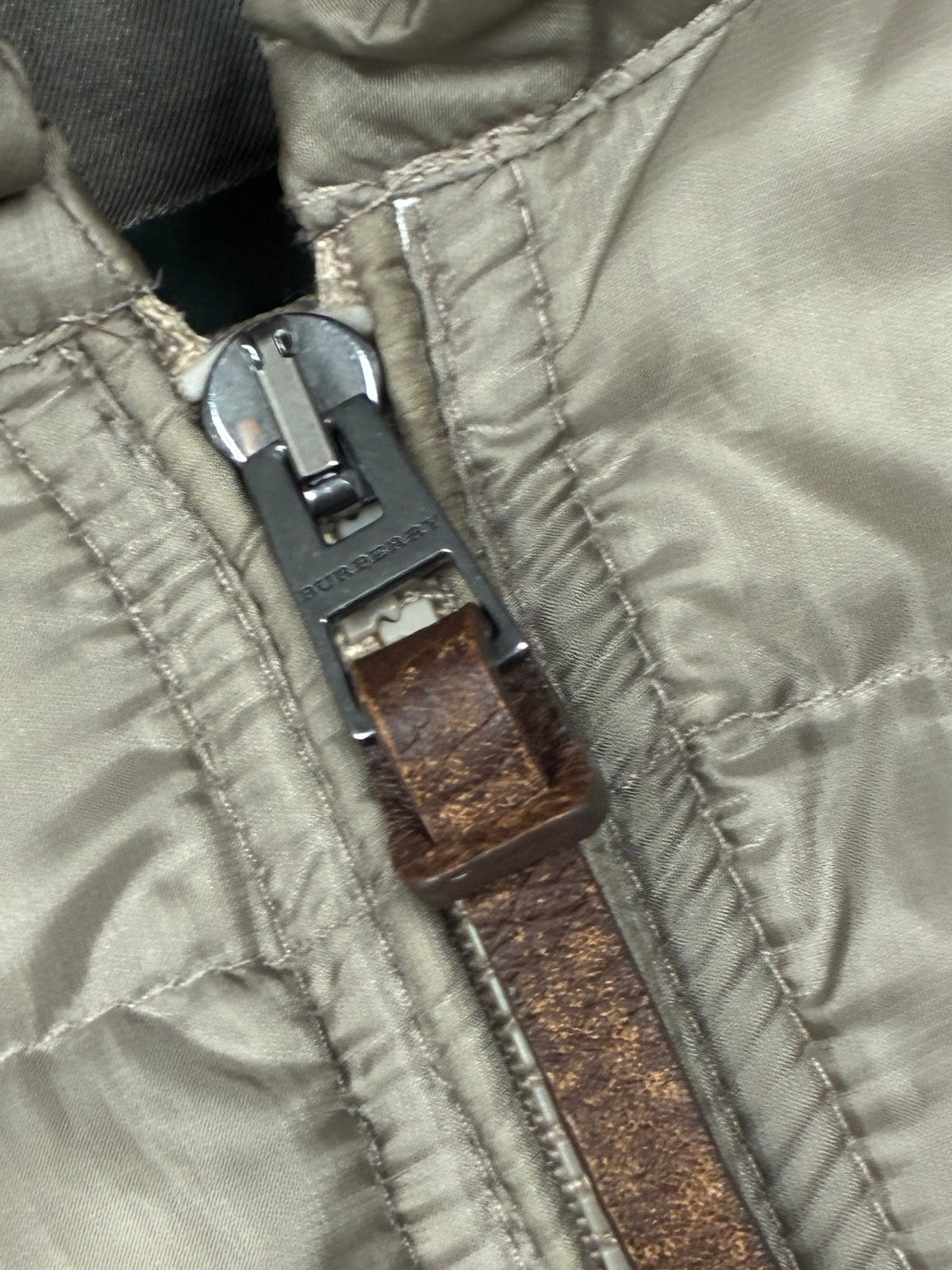 vintage Burberry vest {XS}
