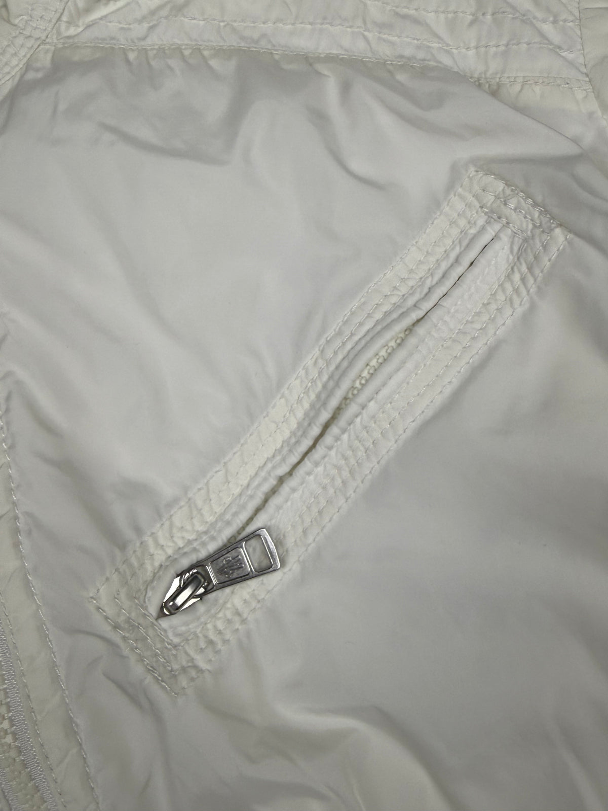 vintage Moncler windbreaker {M}