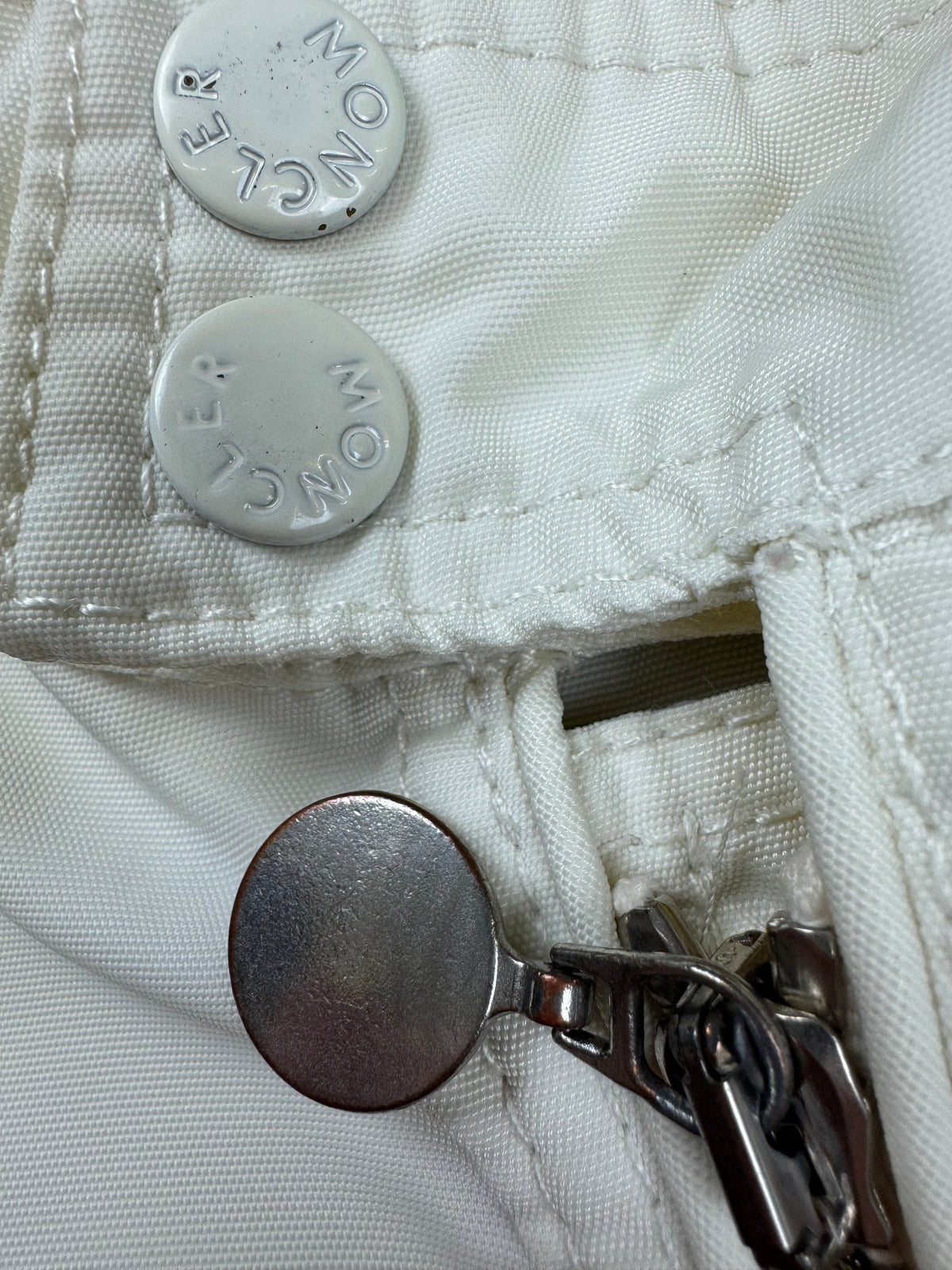 vintage Moncler windbreaker {M}