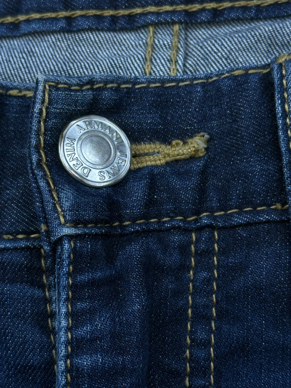 vintage Armani jeans {S}