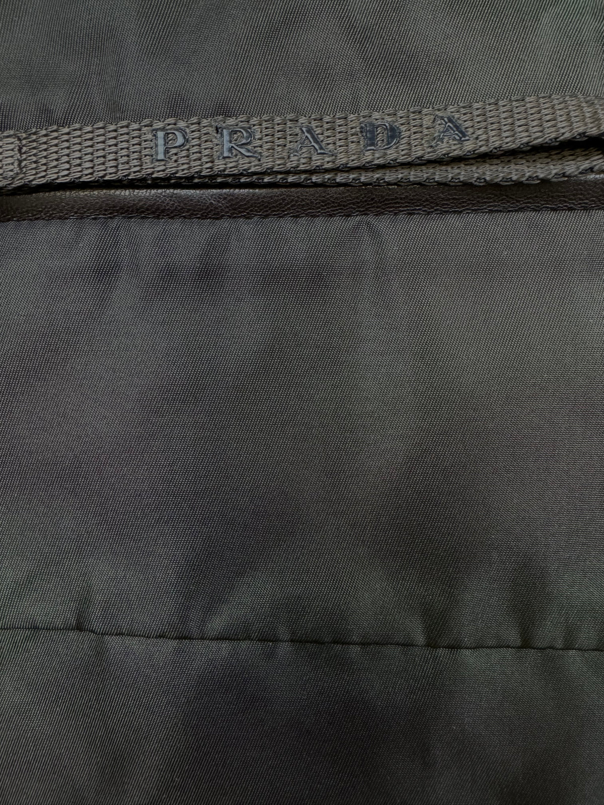 vintage Prada slingbag + cards