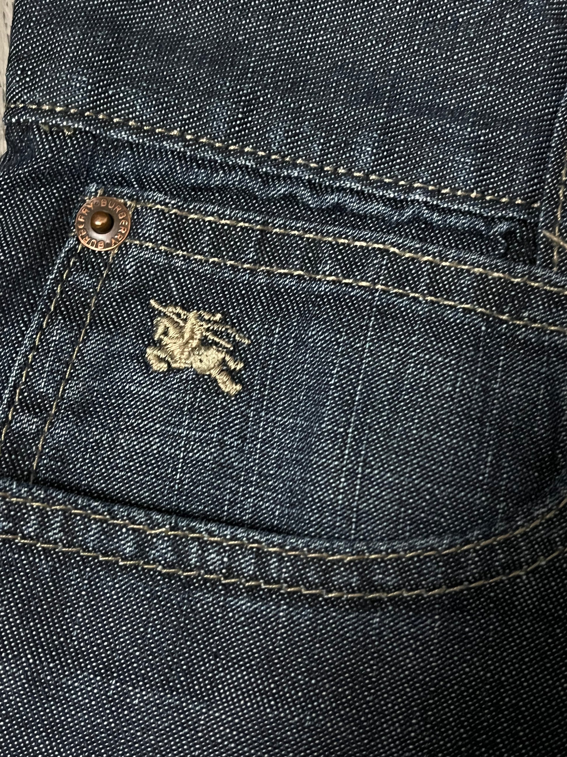 vintage Burberry jeans {L-XL}