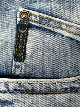 Carica l&#39;immagine nel visualizzatore di Gallery, vintage Armani jeans {M}
