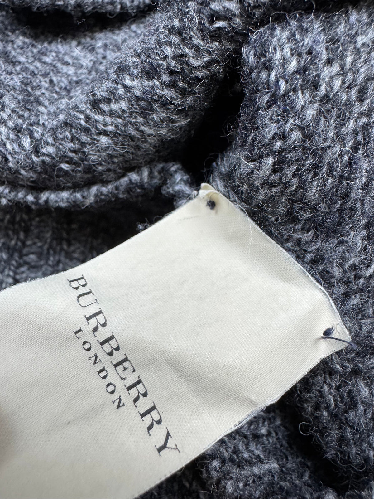vintage Burberry quarterzip {XL}