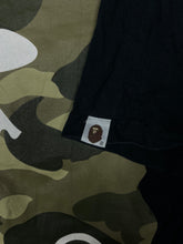 Carica l&#39;immagine nel visualizzatore di Gallery, vintage BAPE a bathing ape t-shirt {XXL}
