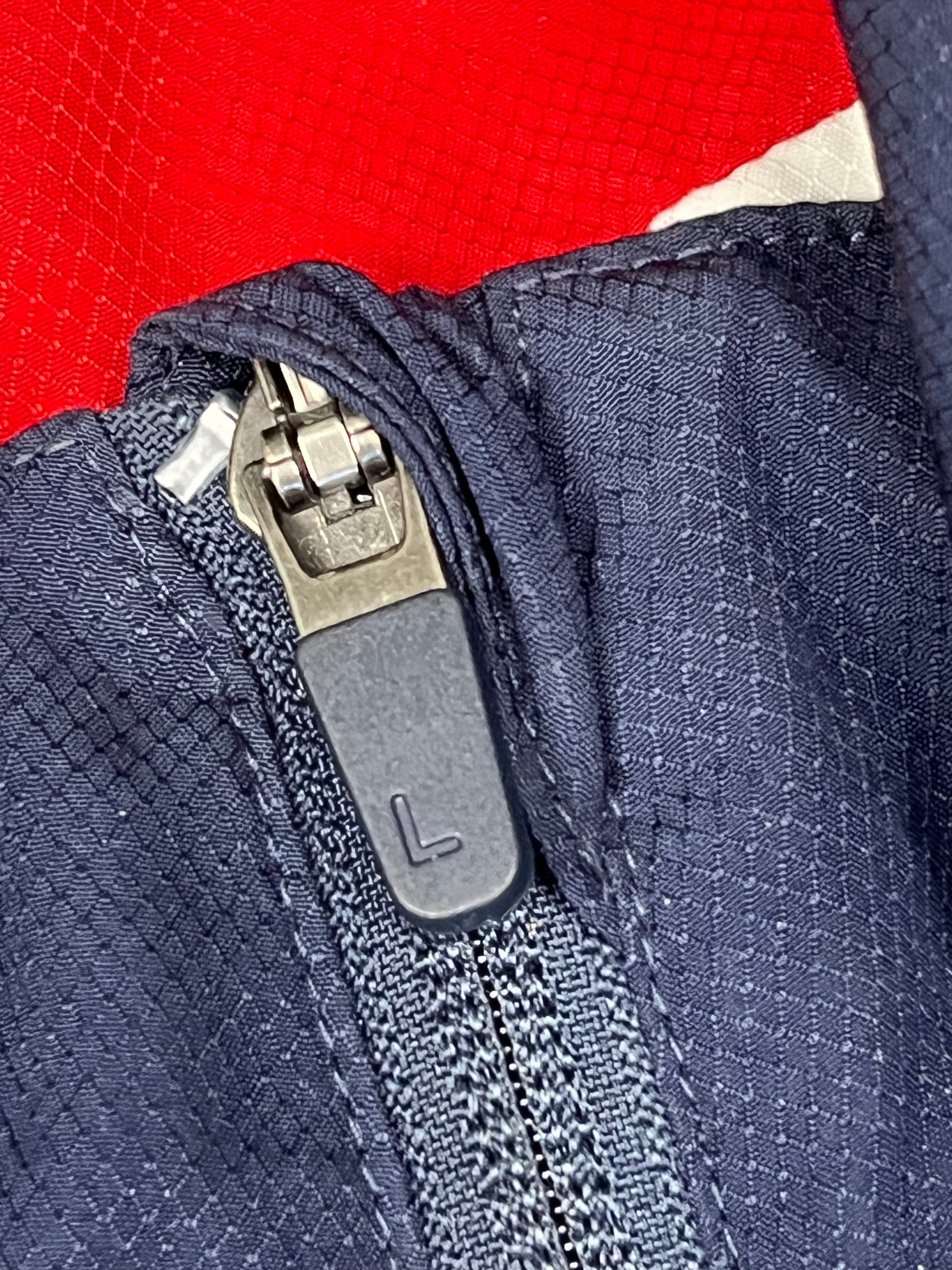 navyblue Lacoste windbreaker {S}