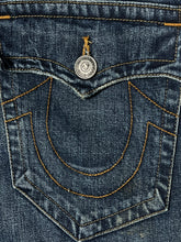 Cargar imagen en el visor de la galería, vintage True Religion jeans {XL}
