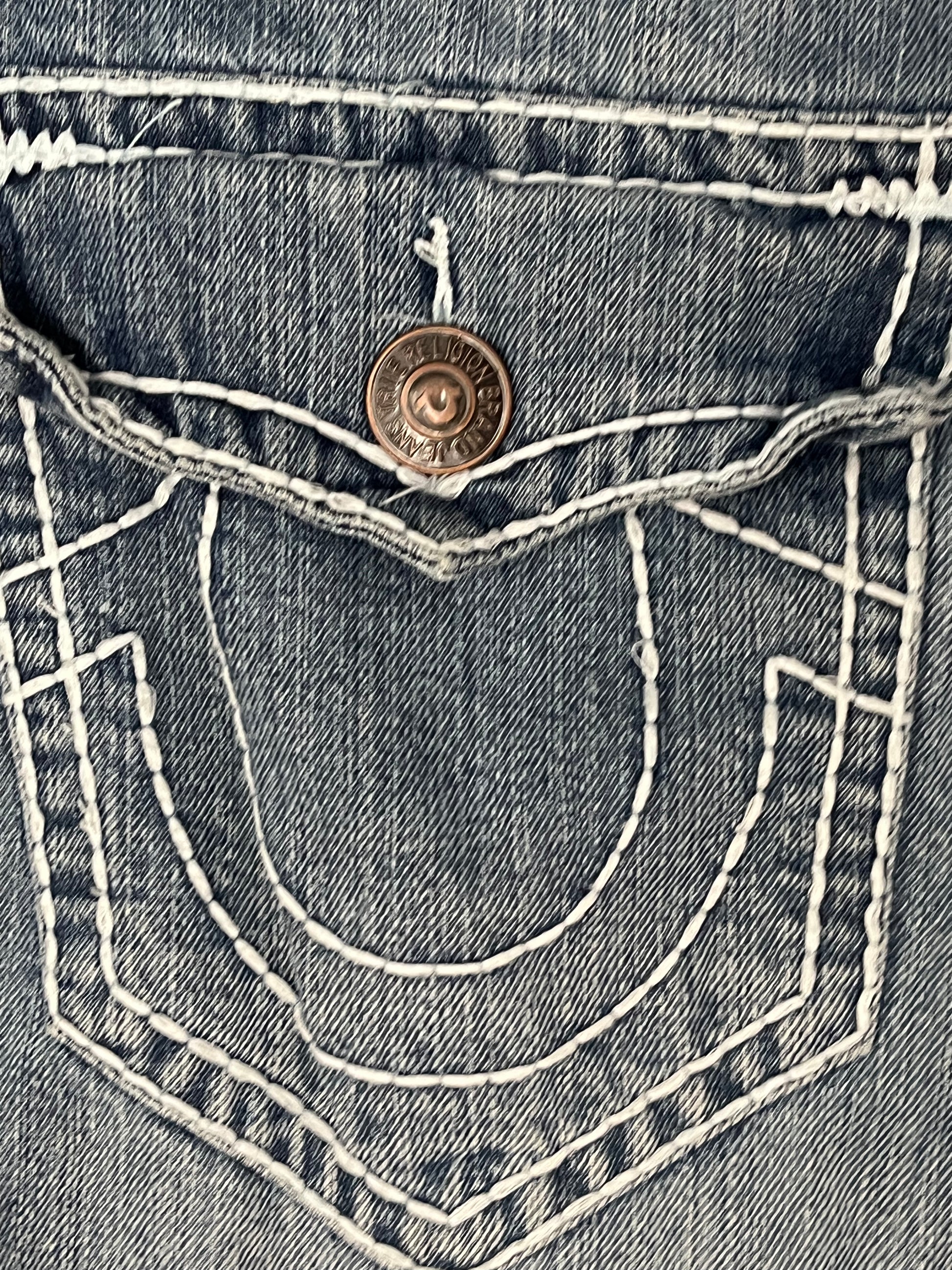 vintage True Religion jeans {M-L}