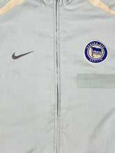 Carica l&#39;immagine nel visualizzatore di Gallery, vintage Nike babyblue Herta BSC windbreaker {XL}
