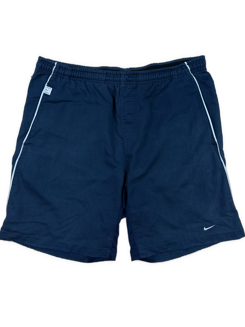 vintage Nike shorts {L}