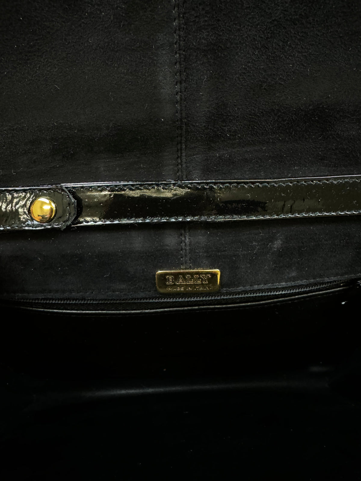 vintage Bally slingbag