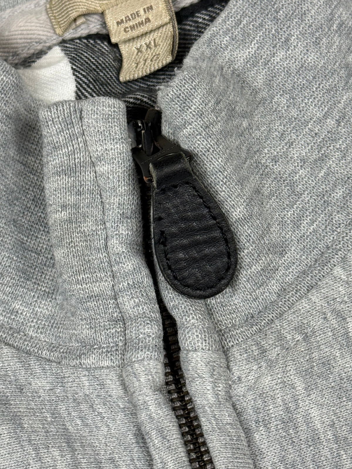 vintage Burberry sweatjacket {XXL}