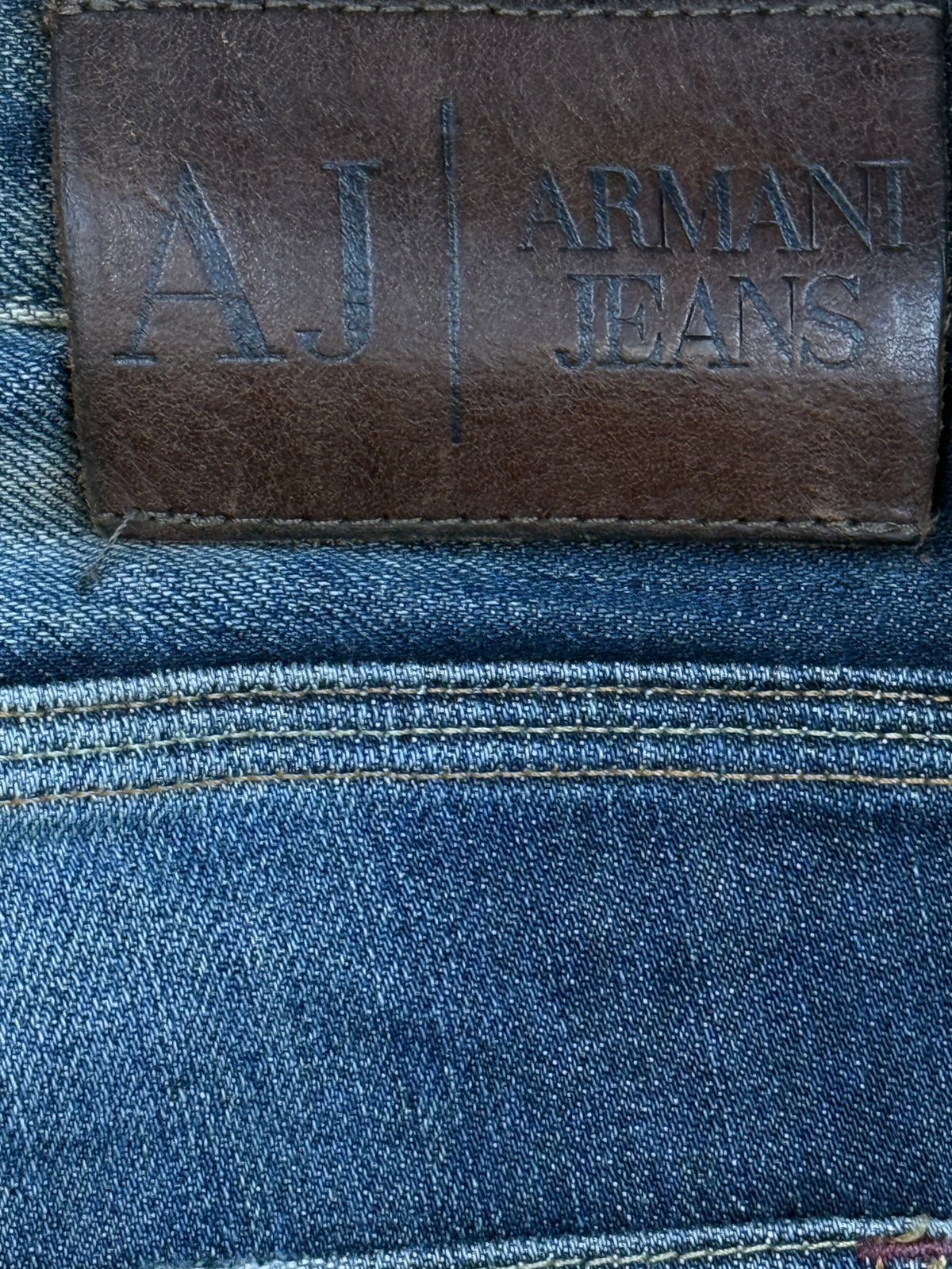 vintage Armani jeans {M}
