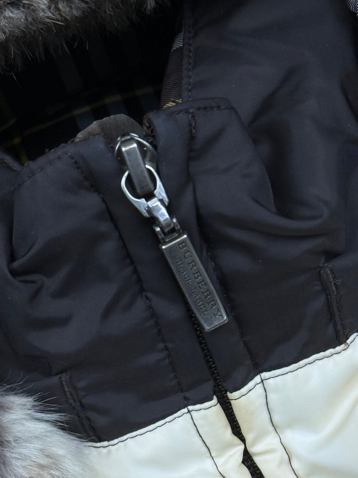 vintage Burberry Black Label vest {M}