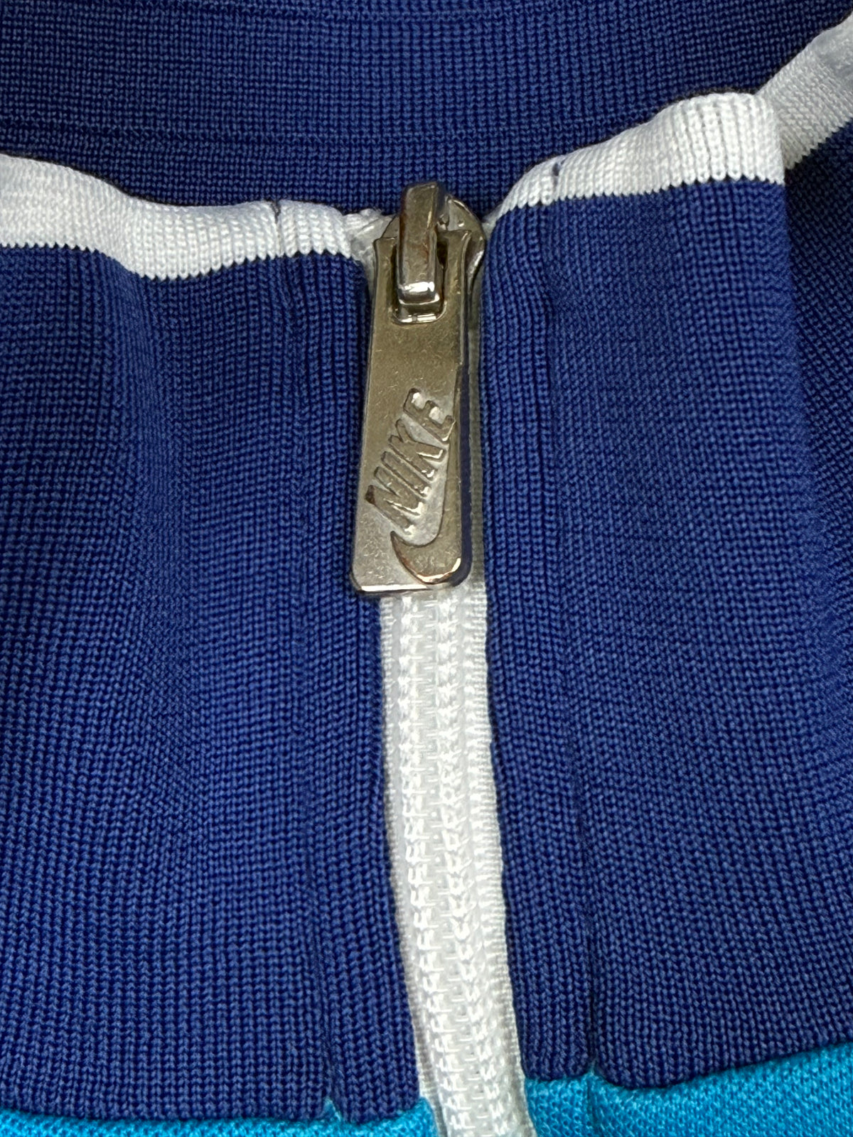 vintage Nike trackjacket {L}