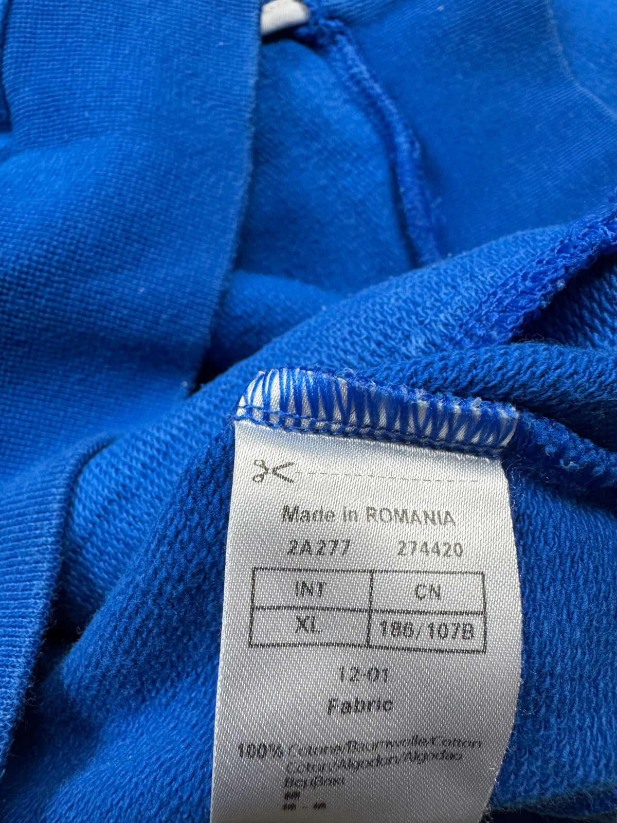 vintage Emporio Armani EA7 sweatjacket {XL}
