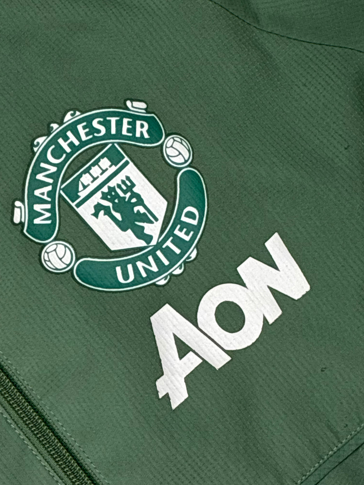 khaki Adidas Manchester United windbreaker {XS}