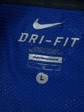 Carica l&#39;immagine nel visualizzatore di Gallery, vintage Nike Manchester United trainingjersey {L}
