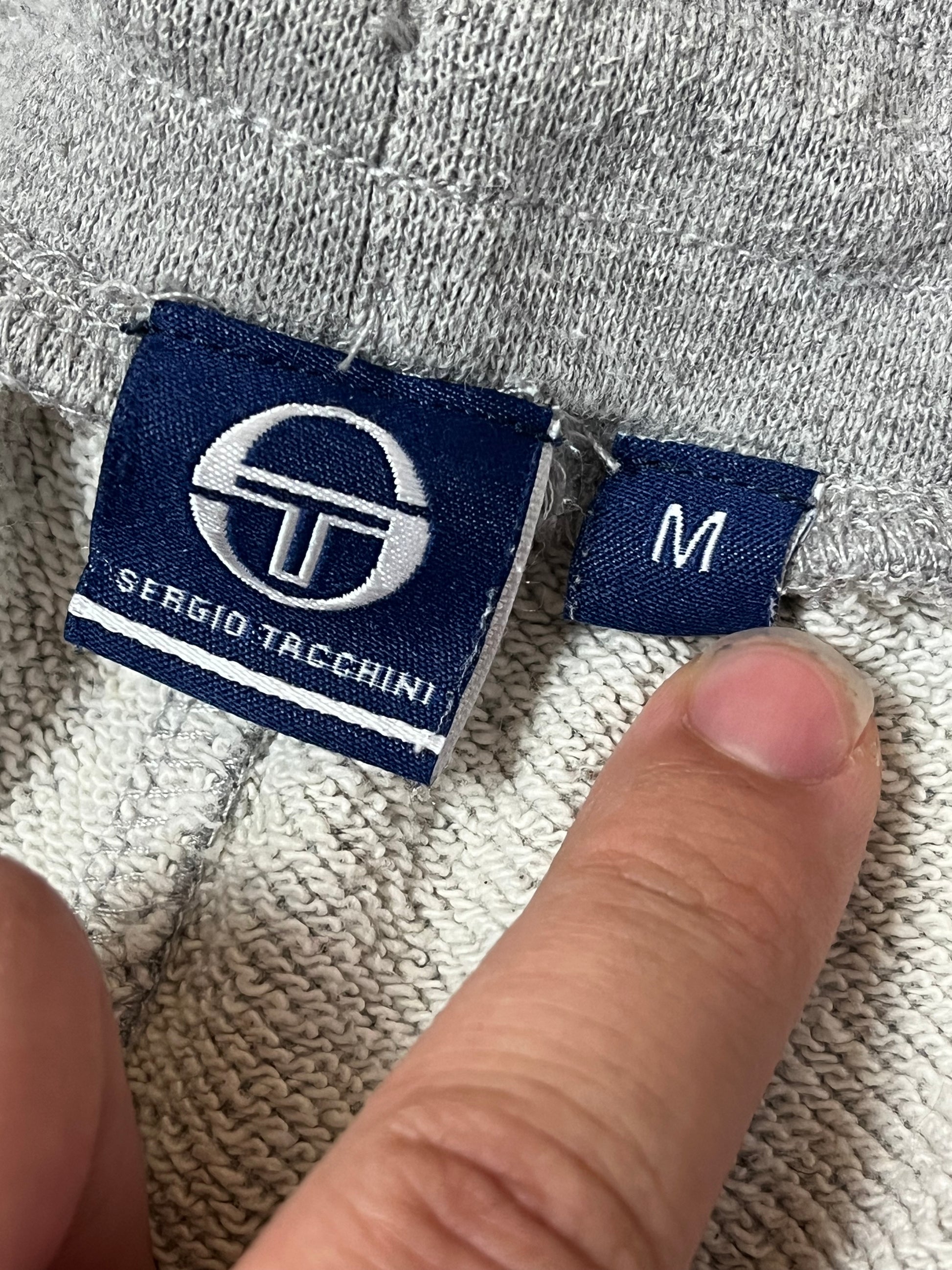 grey Sergio Tacchini joggingpants {M}