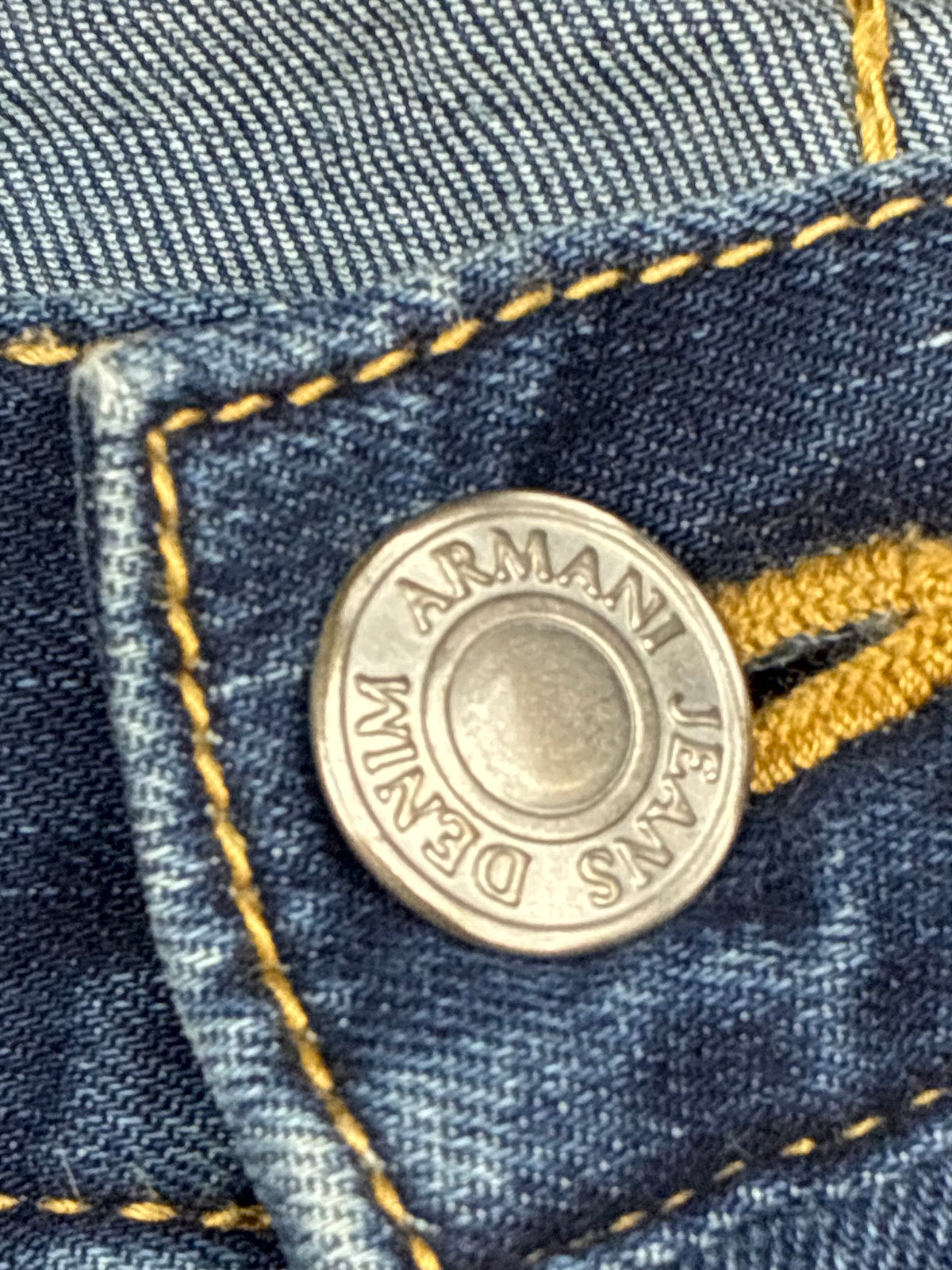 vintage Armani jeans {S}