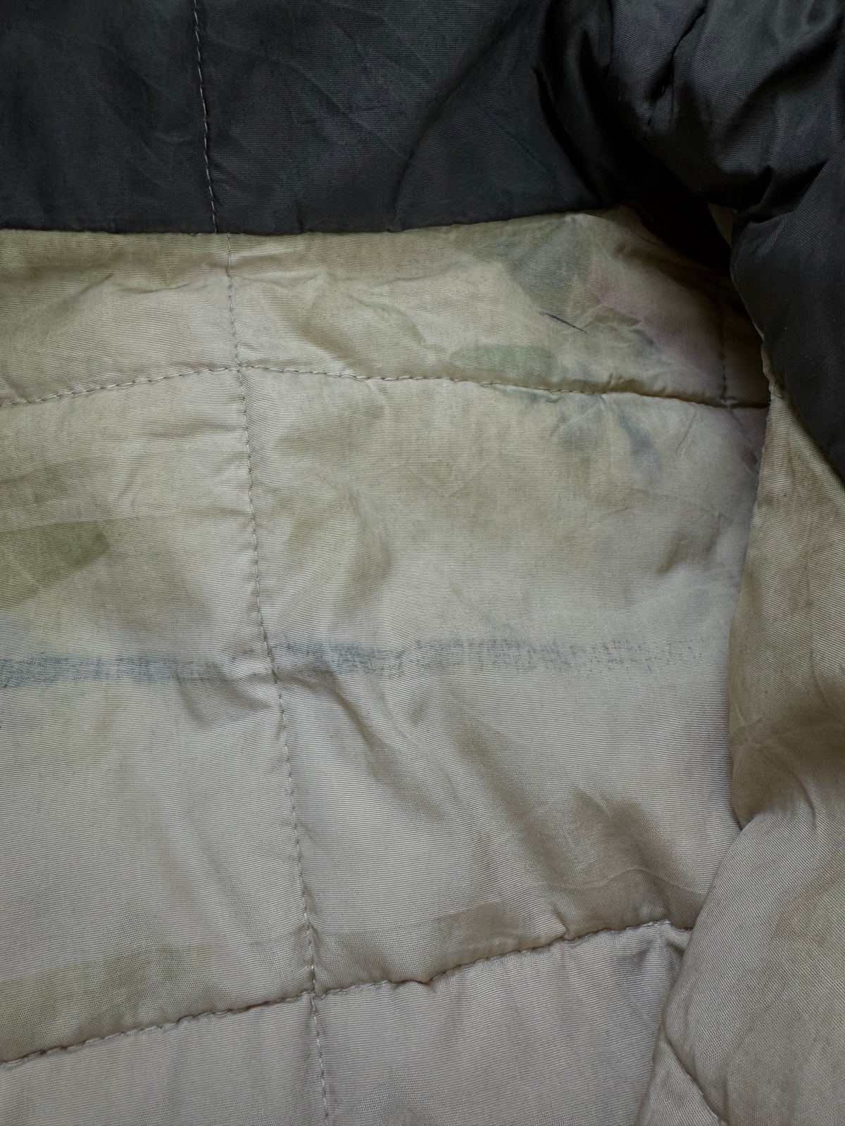 vintage Burberry quilted jacket {M}