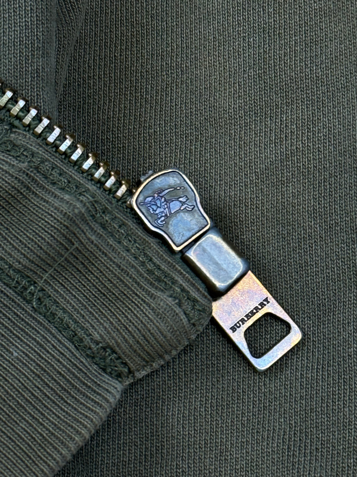 vintage Burberry sweatjacket {M}