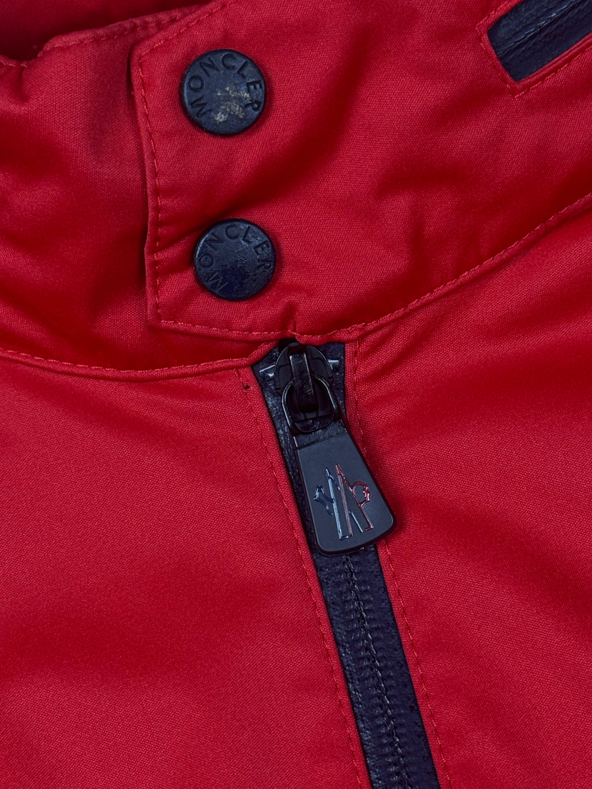 vintage Moncler windbreaker {S}
