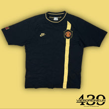 Carica l&#39;immagine nel visualizzatore di Gallery, vintage Nike Manchester United t-shirt {S}
