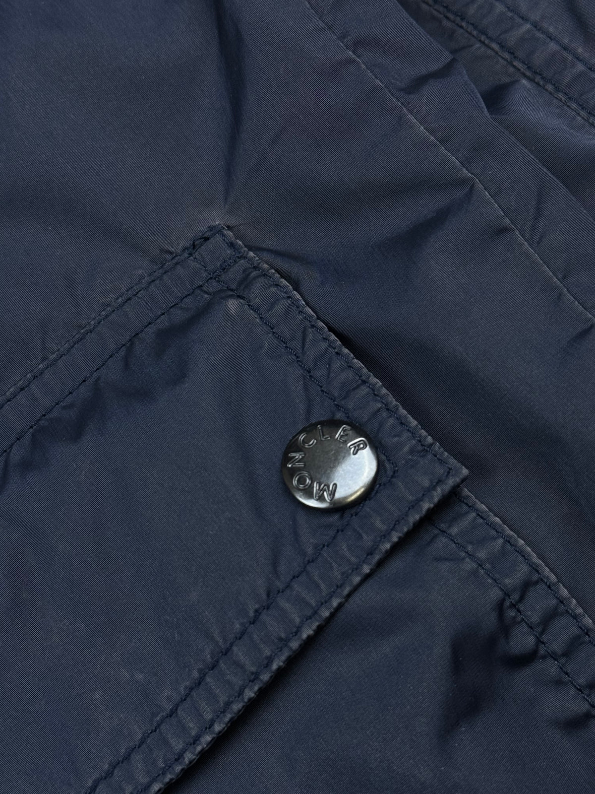 vintage Moncler windbreaker {M}