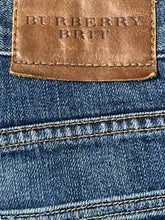 Cargar imagen en el visor de la galería, vintage Burberry jeans {XS}
