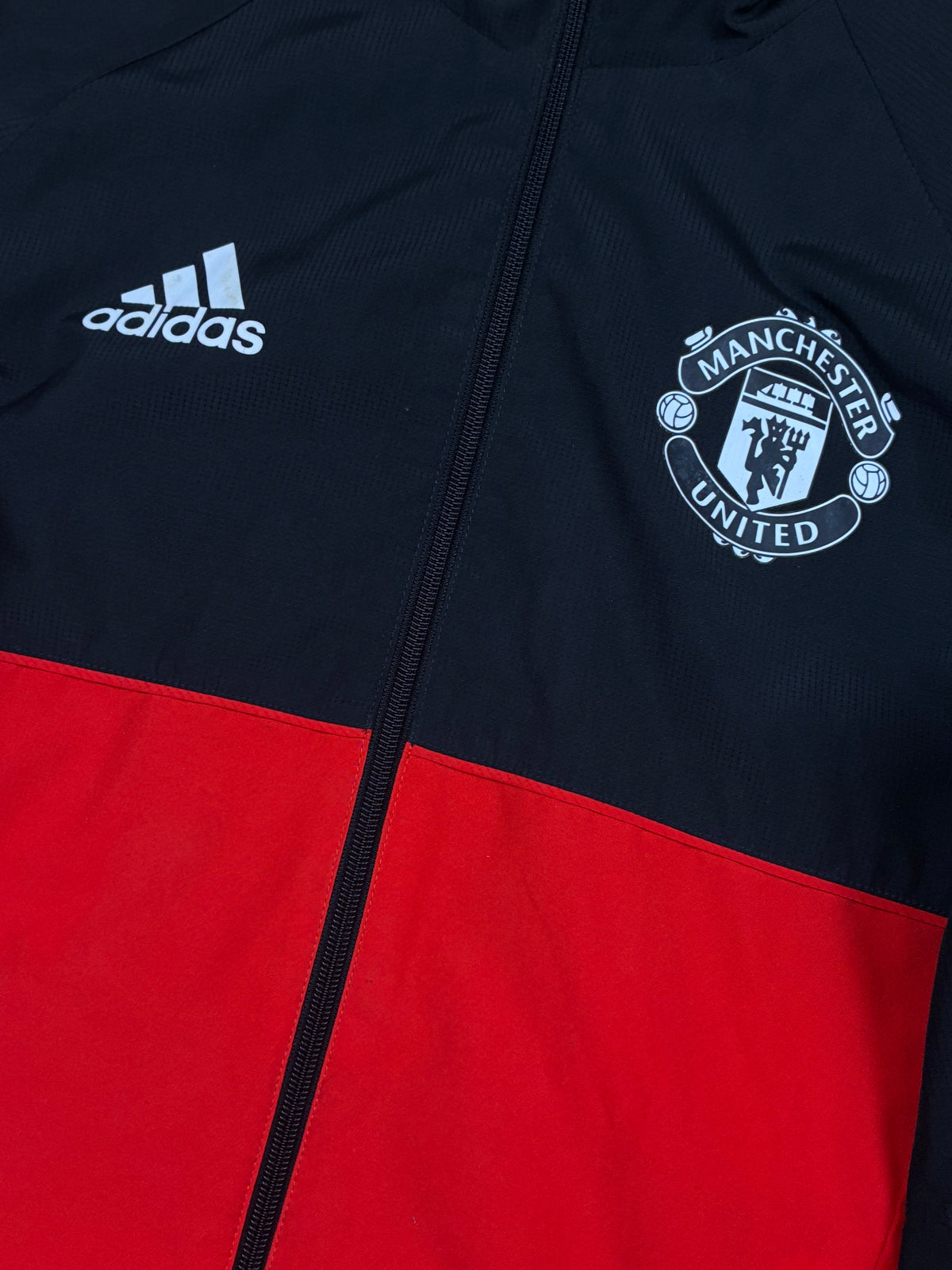 vintage Adidas Manchester United windbreaker {M}