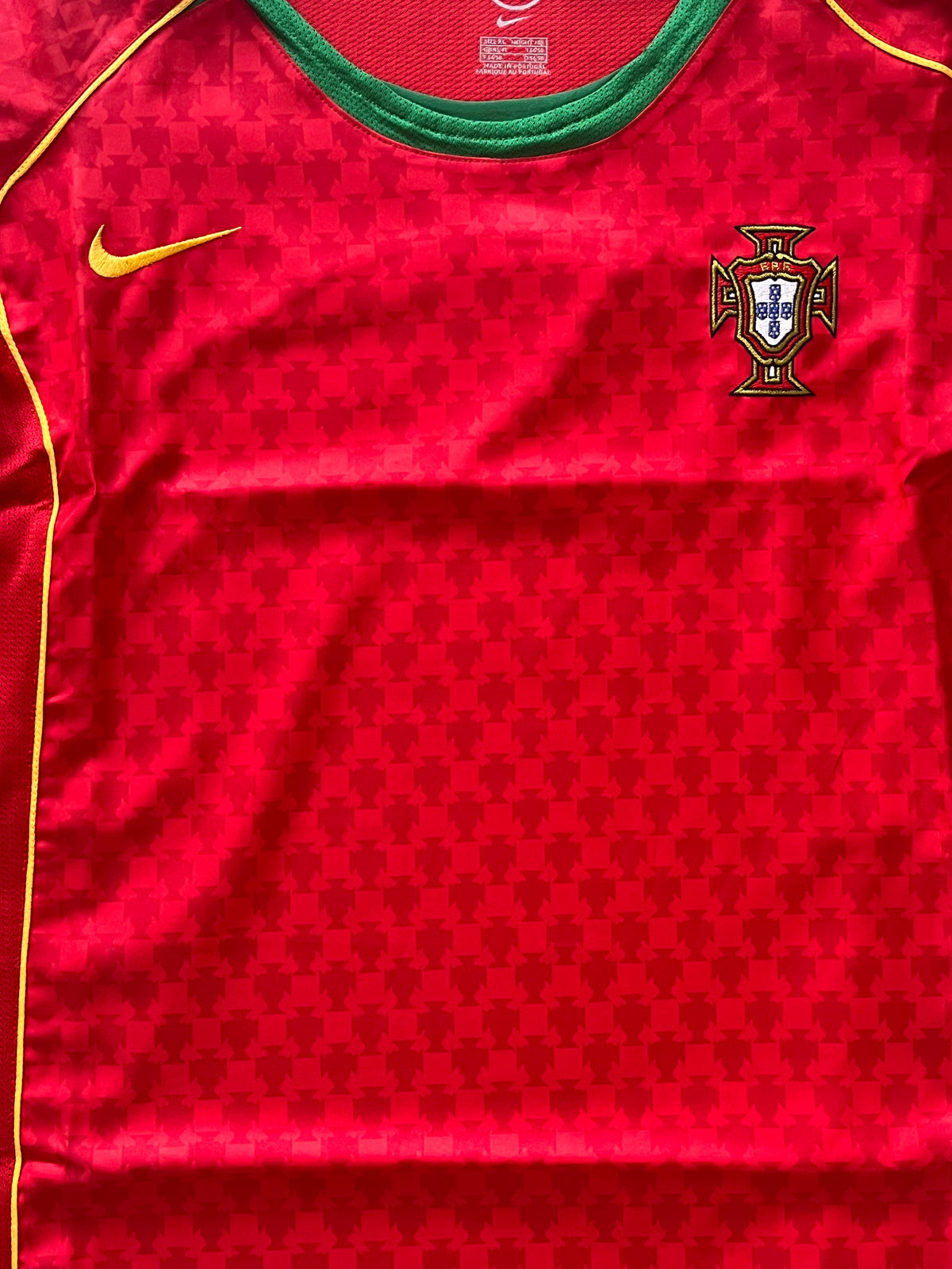 vintage Nike Portugal 2004 home jersey DSWT {XL}