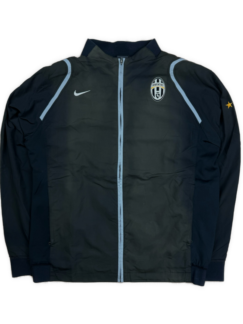 vintage Nike Juventus windbreaker {XL}