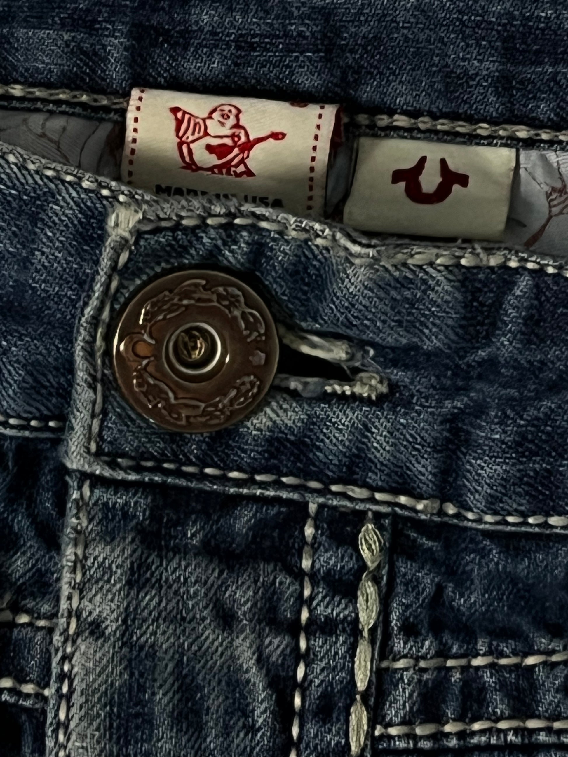 vintage True Religion jeans {XL}