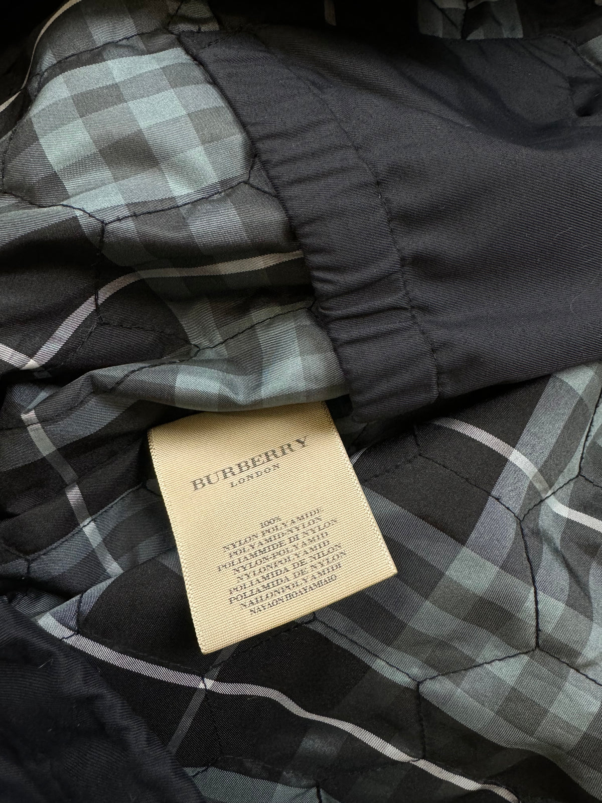 vintage Burberry windbreaker {M}
