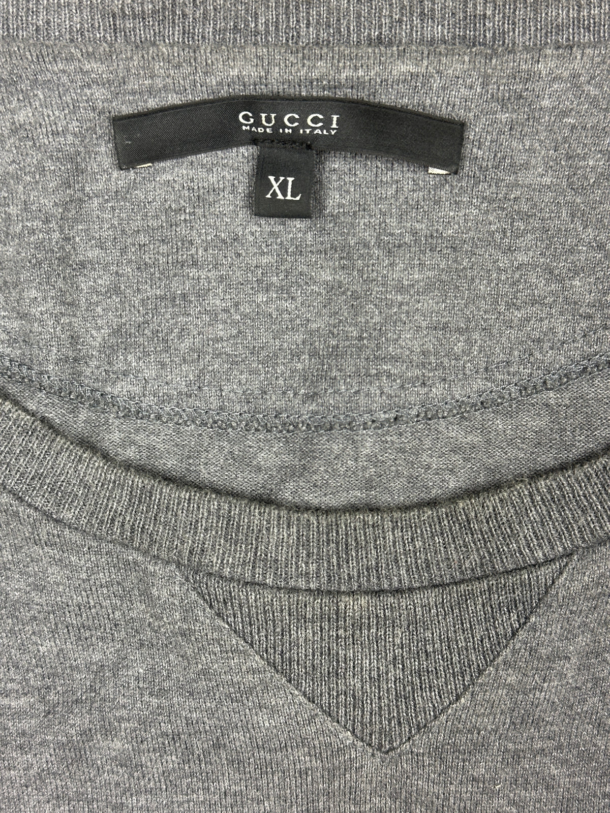 vintage grey Gucci sweater {L}