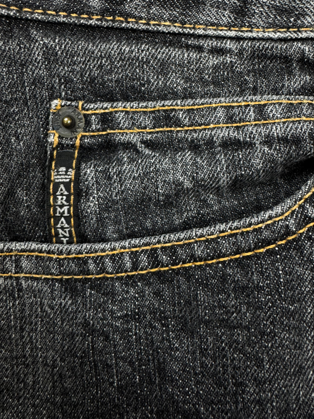 vintage Armani jeans {L}