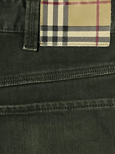 Carregar imagem no visualizador da galeria, vintage Burberry pants {M}
