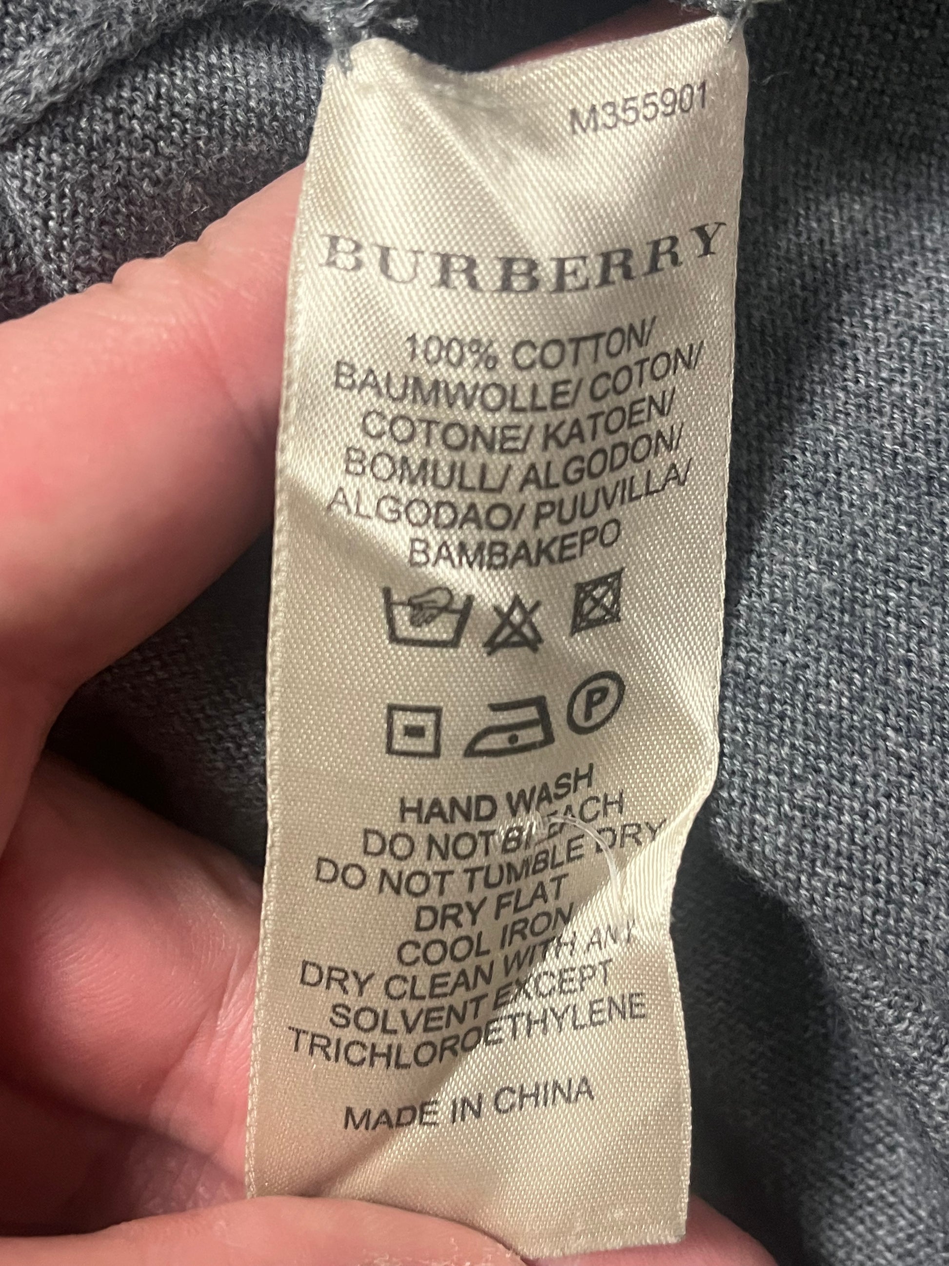 vintage Burberry longsleeve {S}