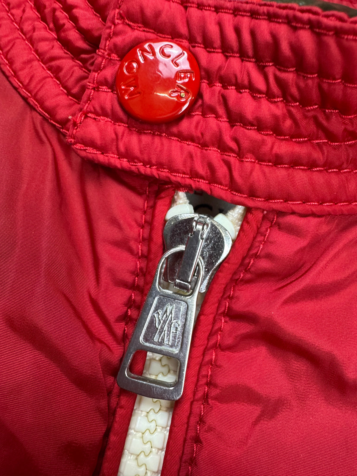 vintage Moncler windbreaker {M}