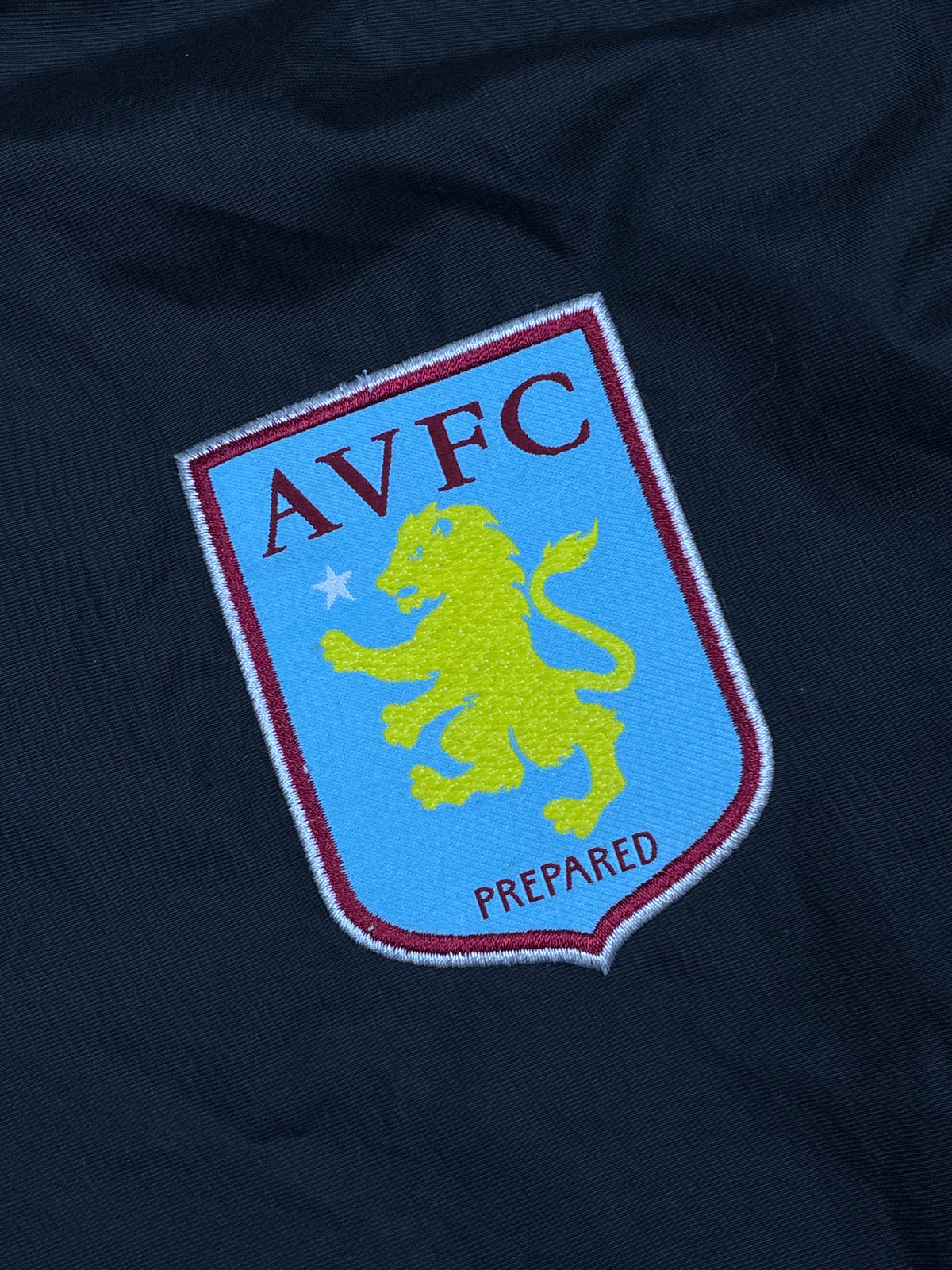 vintage Nike Aston Villa windbreaker {S}